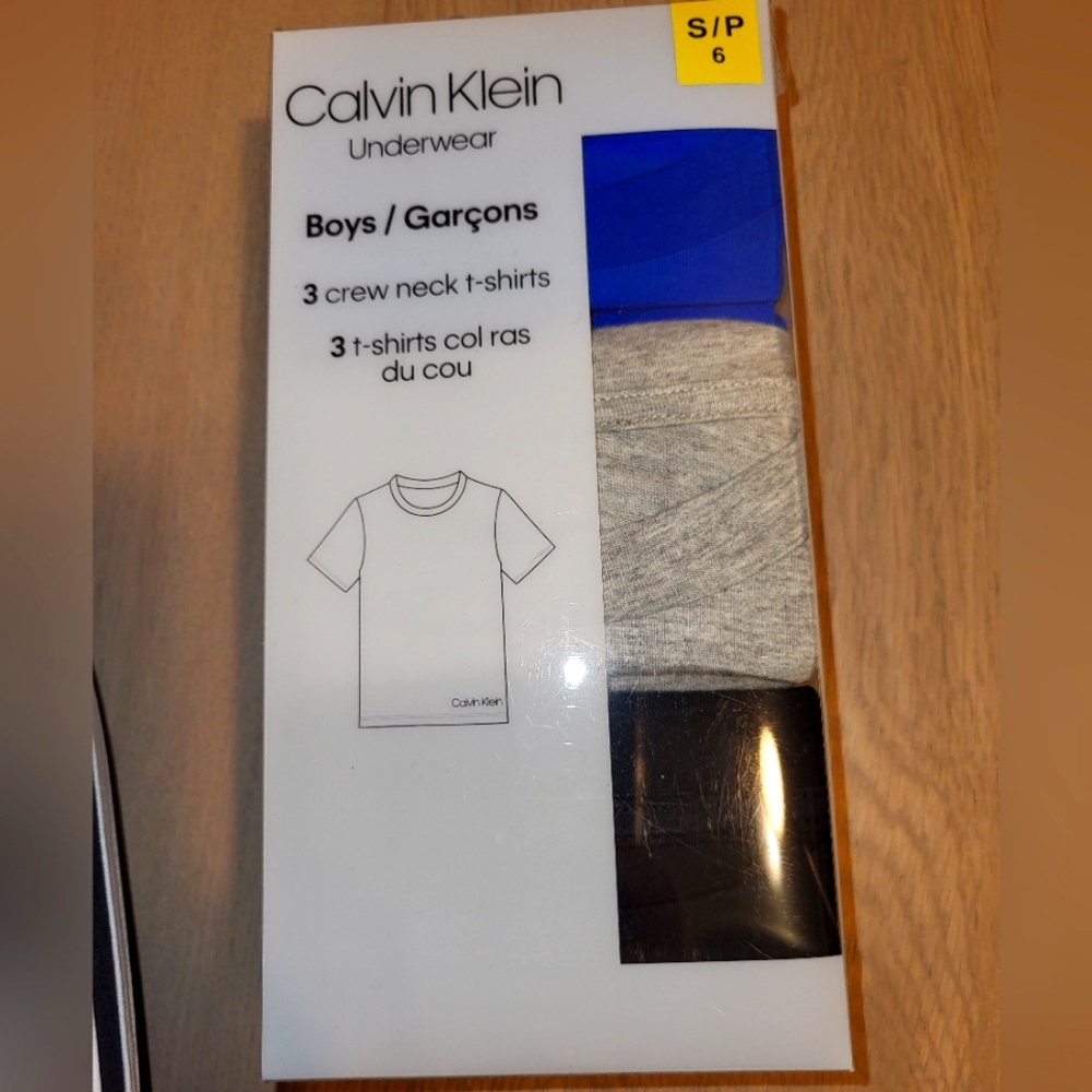 Calvin Klein 3 crew neck t-shirts , bnwt size 6